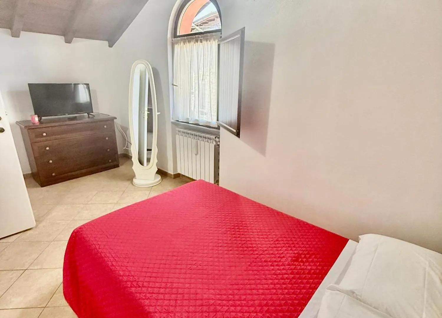 Holiday home Casa Vacanze Elena Rometta